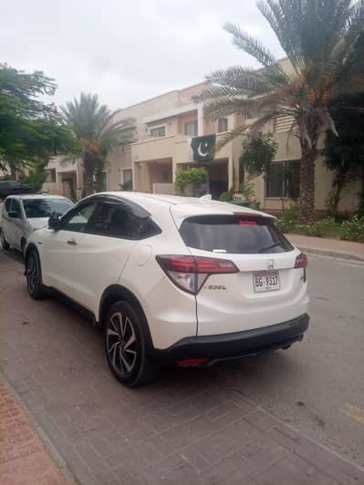 Honda Vezel 2016