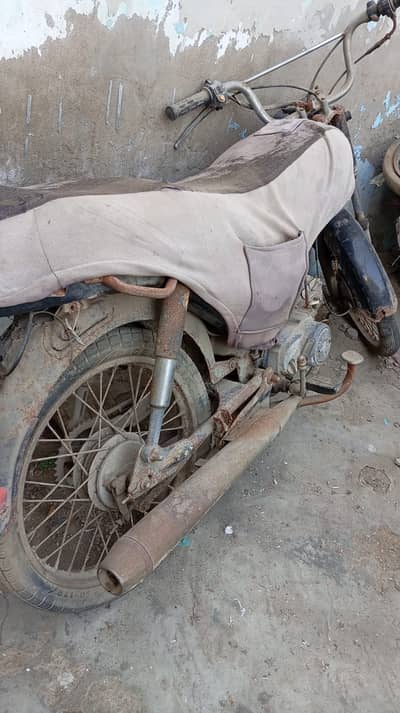 Hero 70 cc model 2005