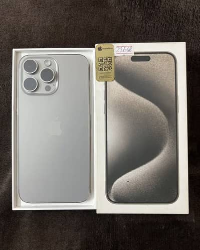 Apple iPhone 15 Pro Max Hk scratchless