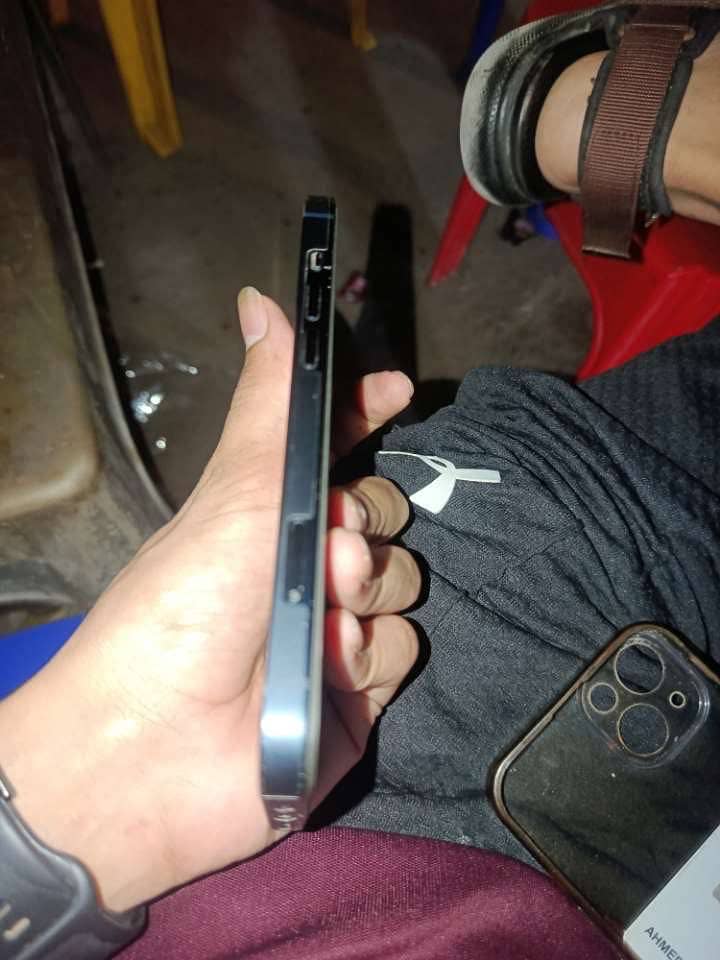 Apple iPhone 13 7