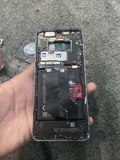 One Plus 7T For parts motherboard dead
