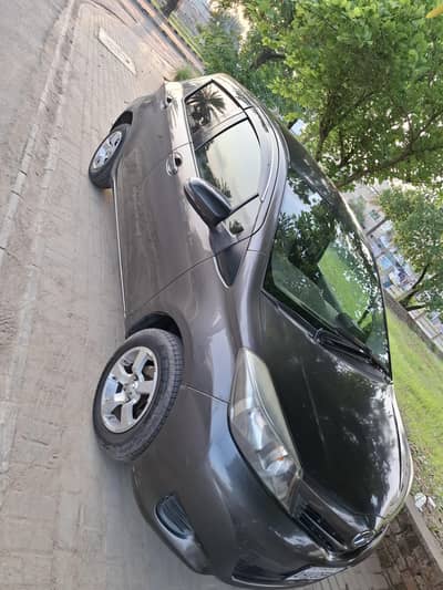 Toyota Vitz 2011