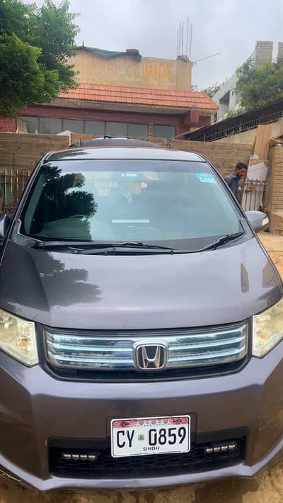 Honda Freed Spike 2013/2018 | Original Condition