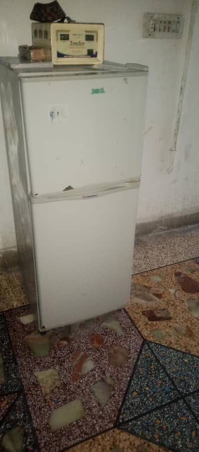 Refrigerator Dawlance model 9144
