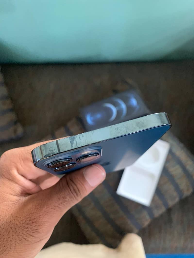 Apple iPhone 12 Pro Max 2