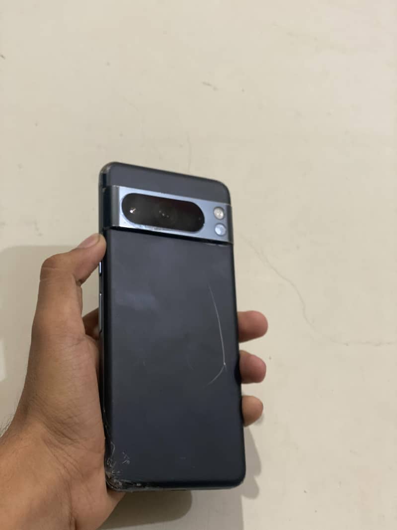 Google Pixel 8 Pro 1
