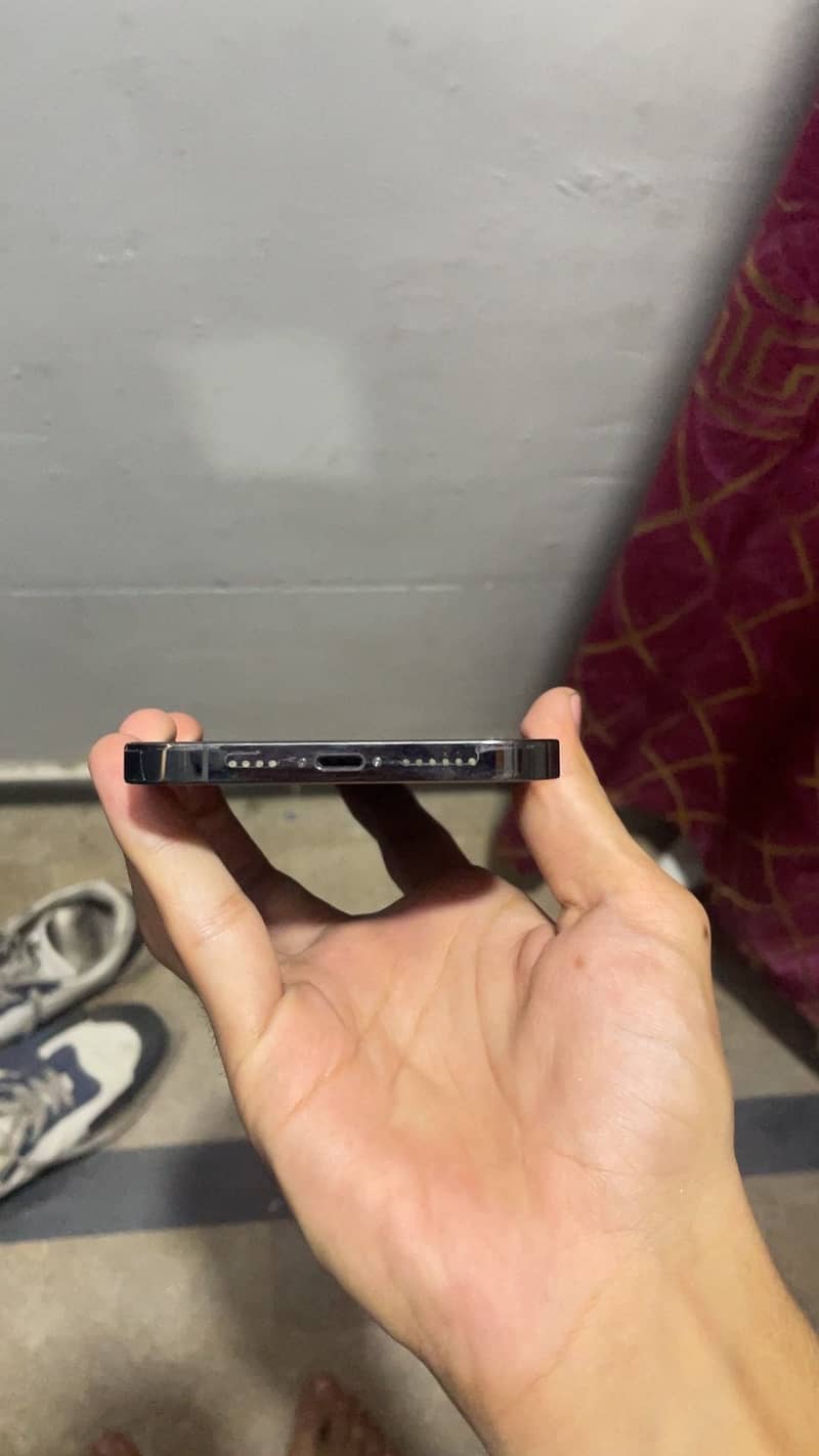 Apple iPhone 12 Pro Max 3
