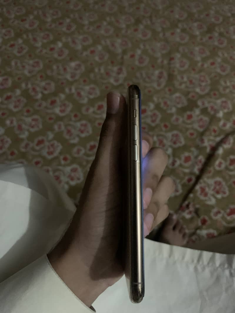 Apple iPhone 11 Pro 0