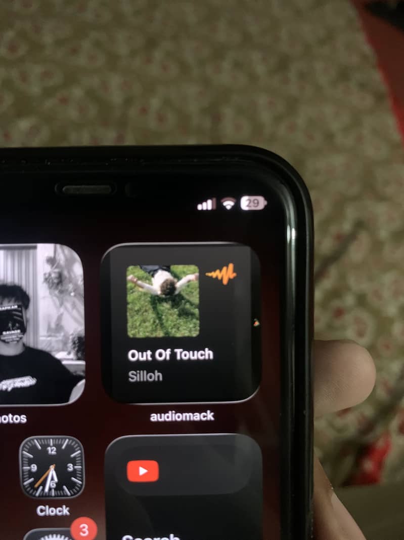 Apple iPhone 11 Pro 2