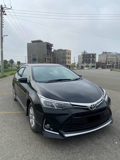 Toyota Corolla Altis 1.6_ 2016 Black Color