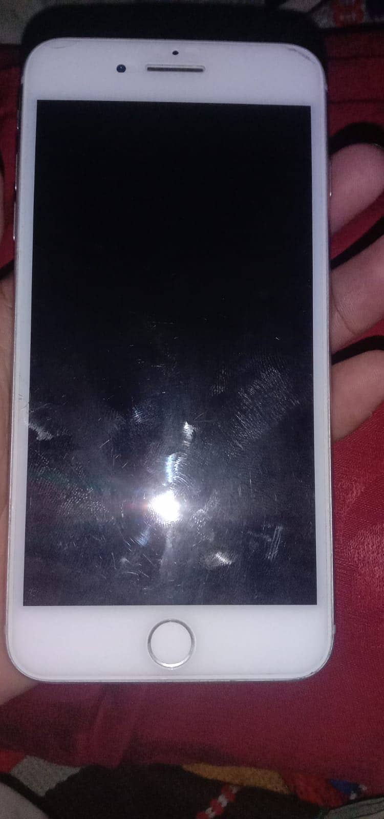 Apple iPhone 8 Plus 0