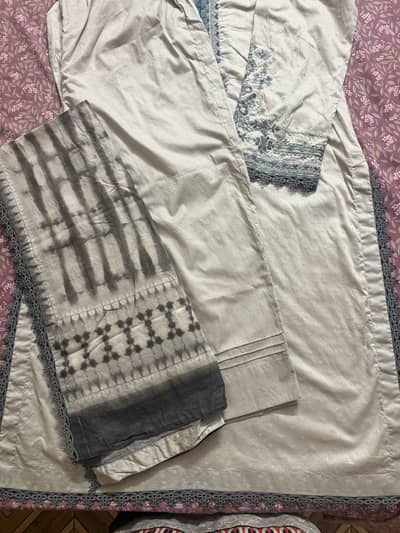 New 10/10 condition dress 2 pc 3 pc and kurta branded articles