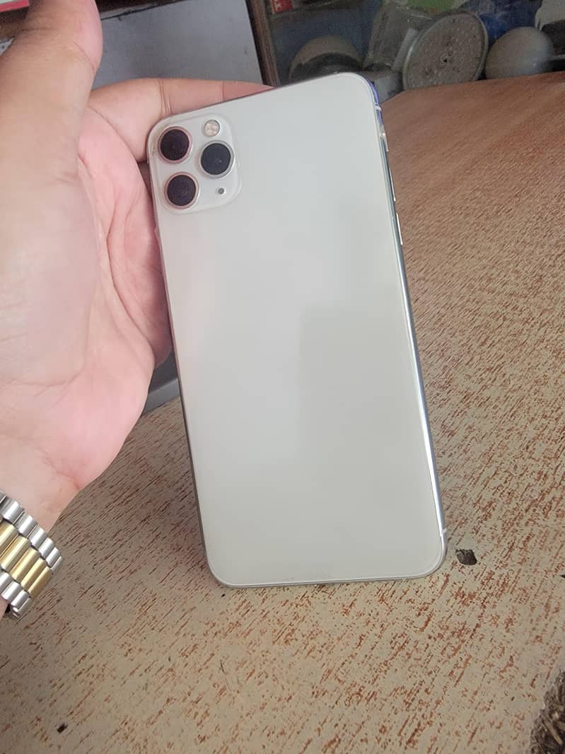 Apple iPhone 11 Pro Max 5