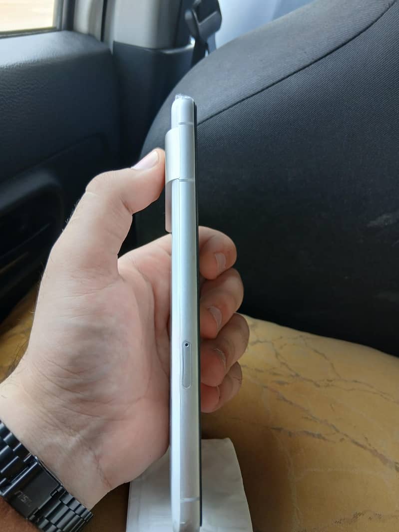 Google Pixel 7 3