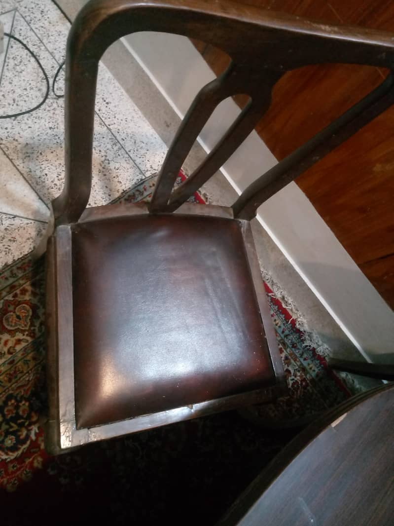 Dining Table 6 Sitter 3