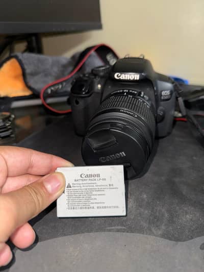 CANON EOS 650D with 18-55mm
