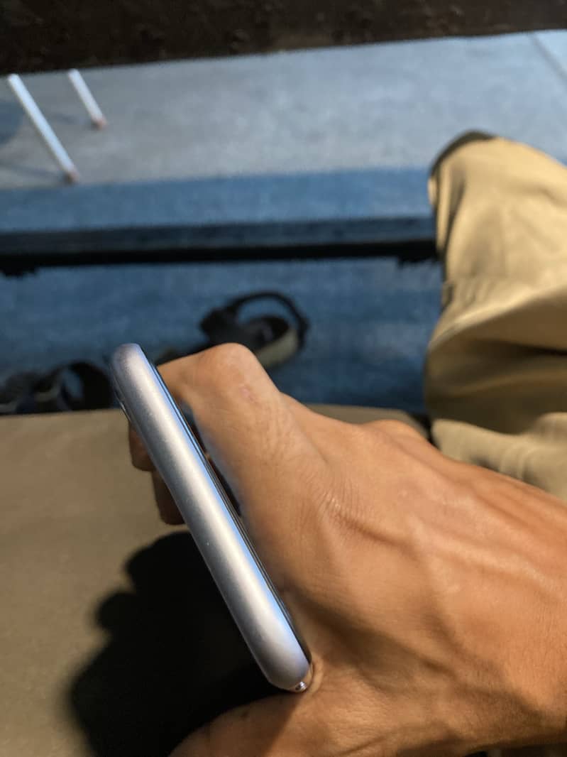 Apple iPhone 11 2