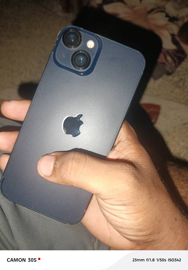 Apple iPhone 13 2