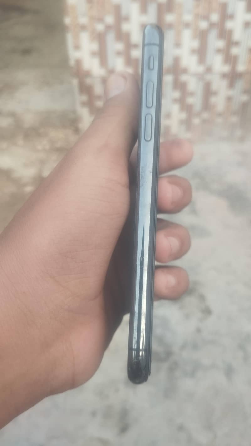 Apple iPhone X 0