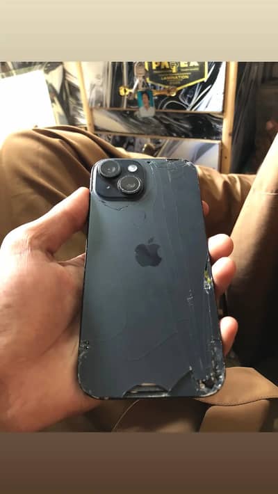 Apple iPhone 15