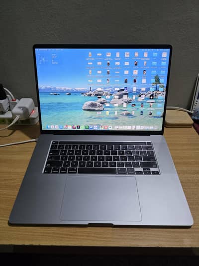 Apple MacBook Pro 16" (2019)