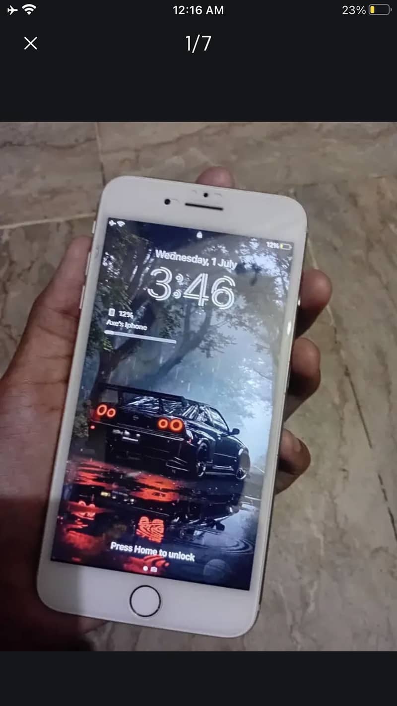 Apple iPhone 8 Plus 0