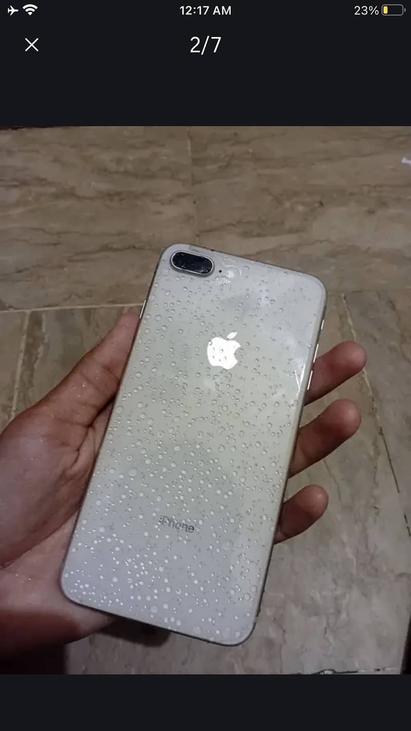 Apple iPhone 8 Plus 1