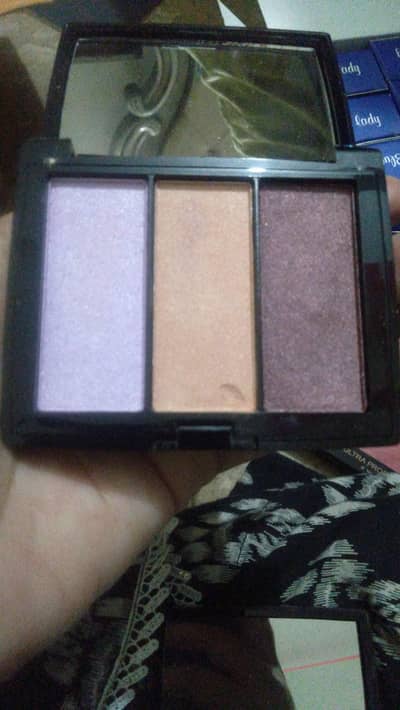 eyeshadow