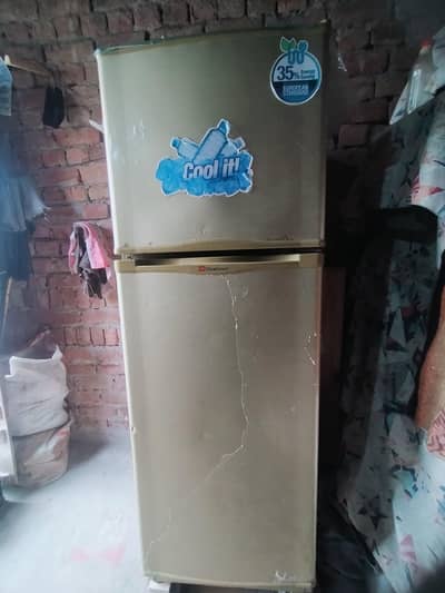Dawlance refrigerator medium size