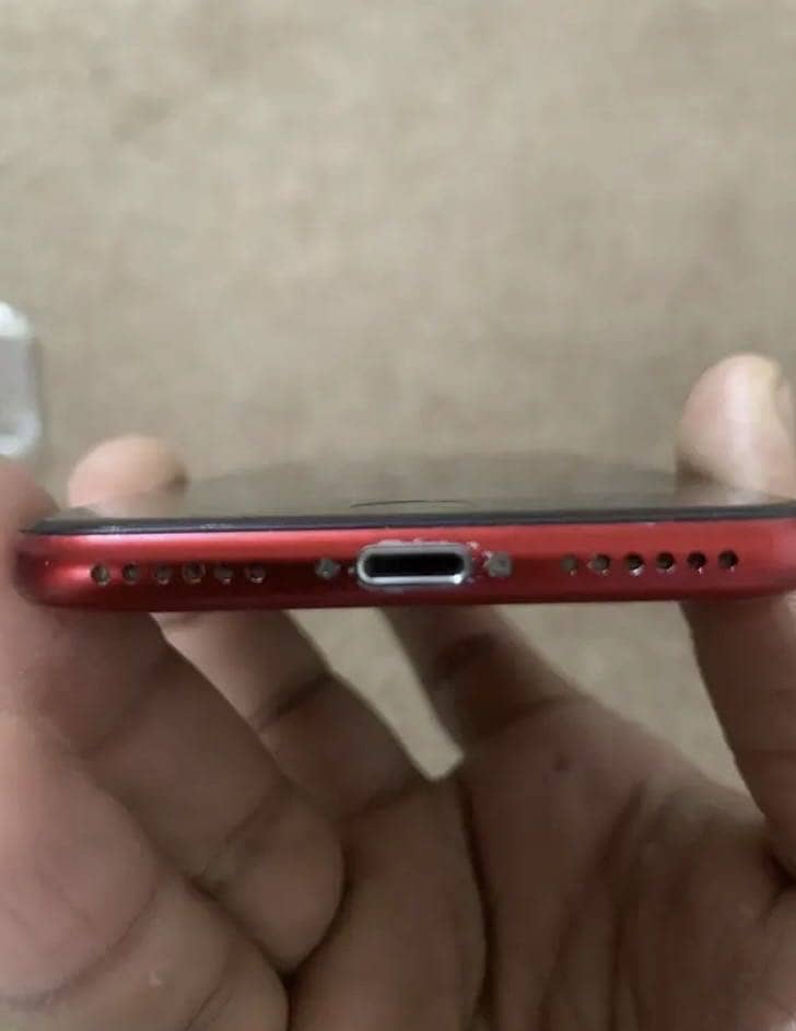 Apple iPhone SE 3 0