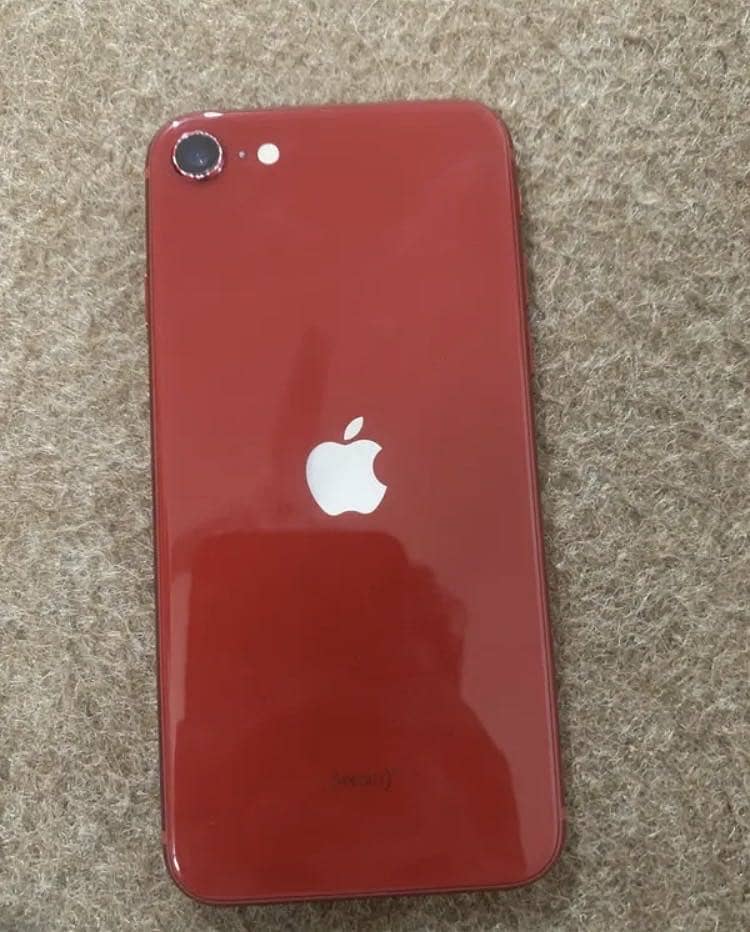 Apple iPhone SE 3 2