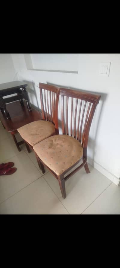 Urgently sale 2 Chairs in a good condition