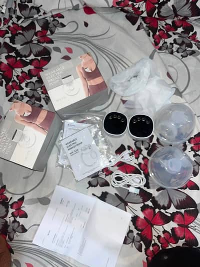 Wearable electric breast pump (Mumyfy Brand)