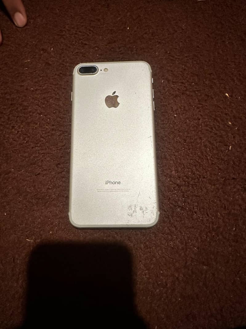 Apple iPhone 7 Plus 4