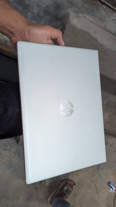 Hp Probook 440 G6 i5 8th gen 8ram/256ssd