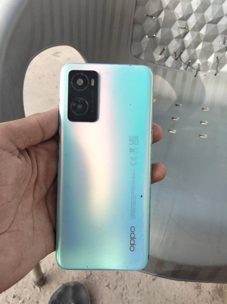 OPPO A76 0