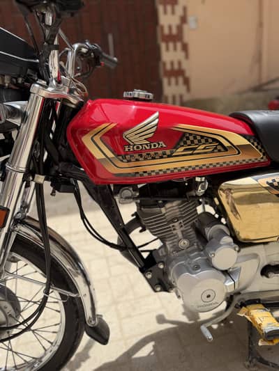 Honda cg 125 special edition gold self start 2025