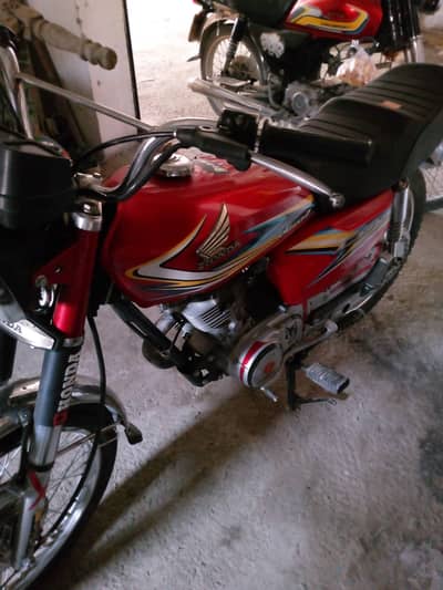 HONDA CG 125 RED 2019 MODEL PUNJAB REGISTRATION
