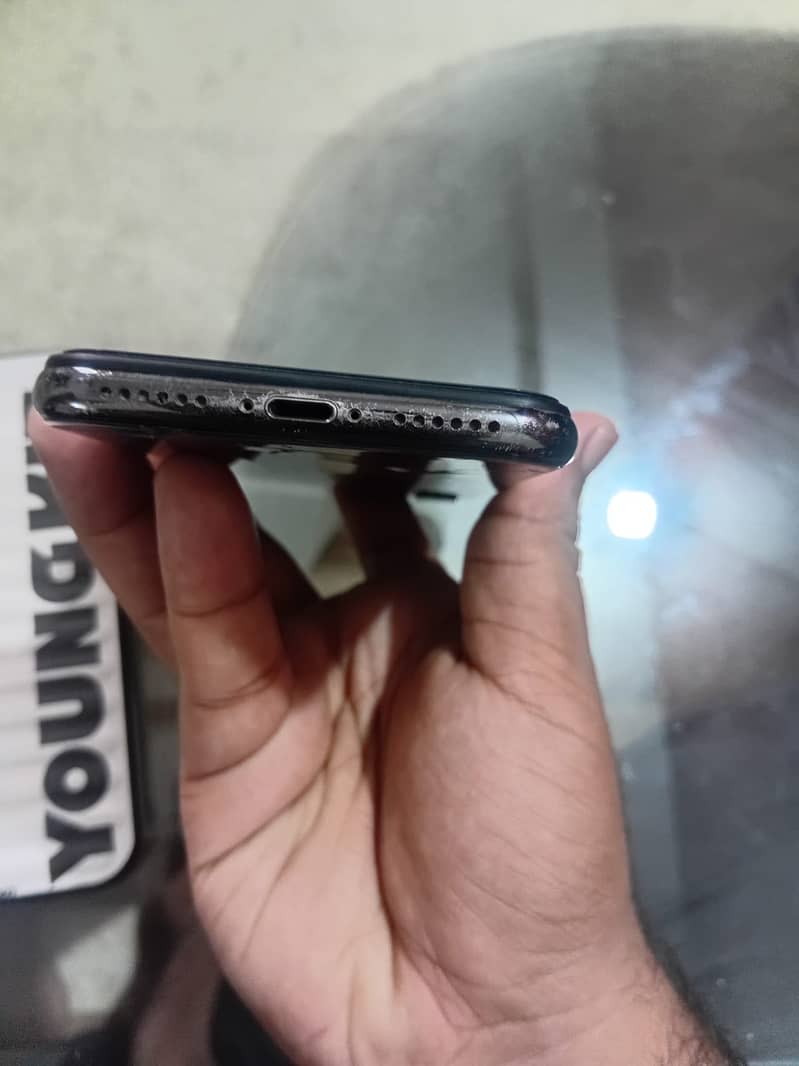 Apple iPhone X 1