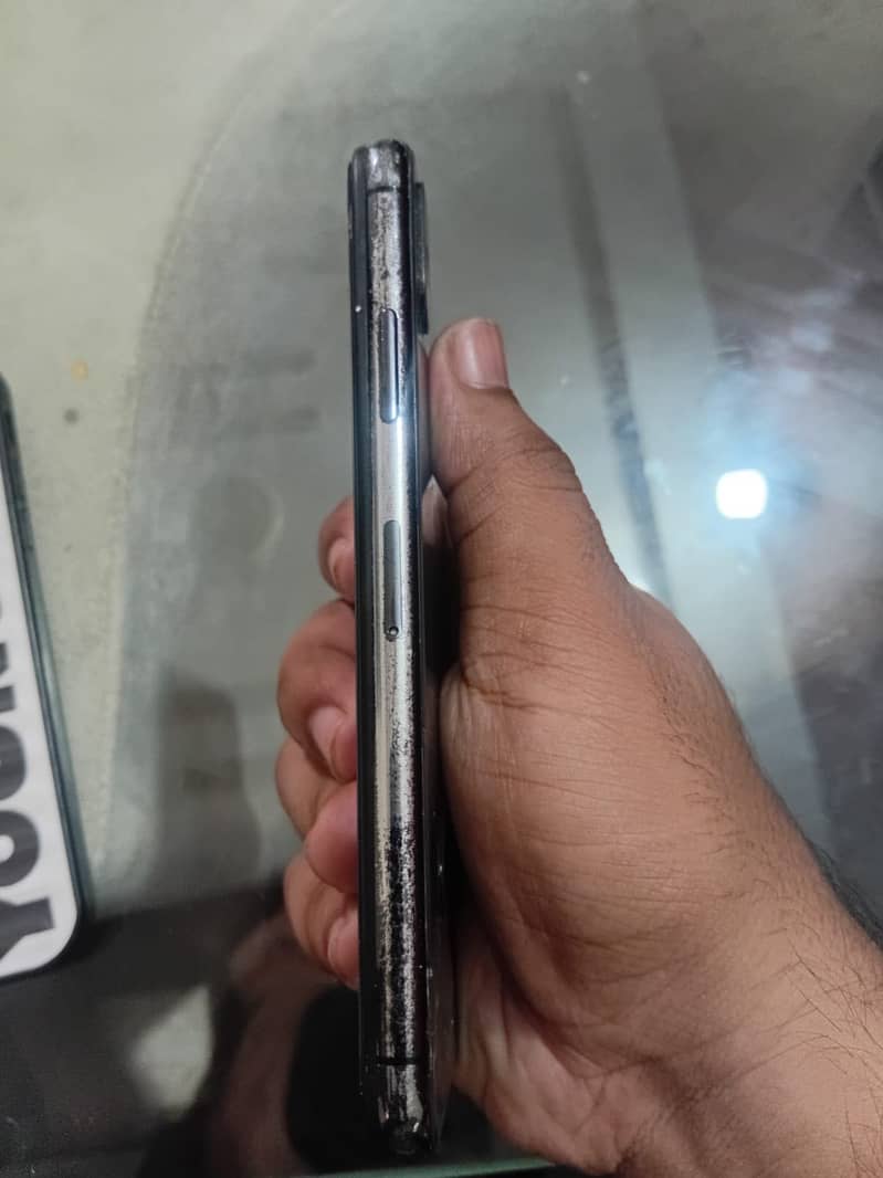 Apple iPhone X 5