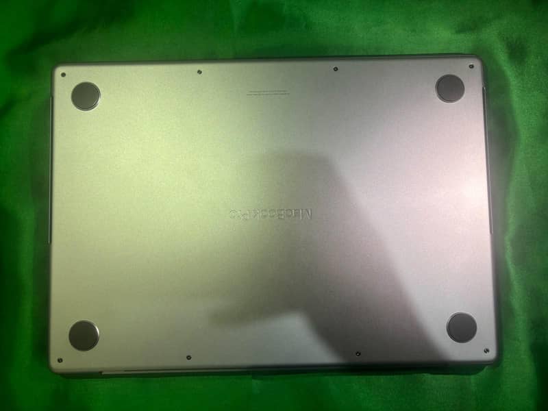 MacBook pro M3 16/512 BH 95 6
