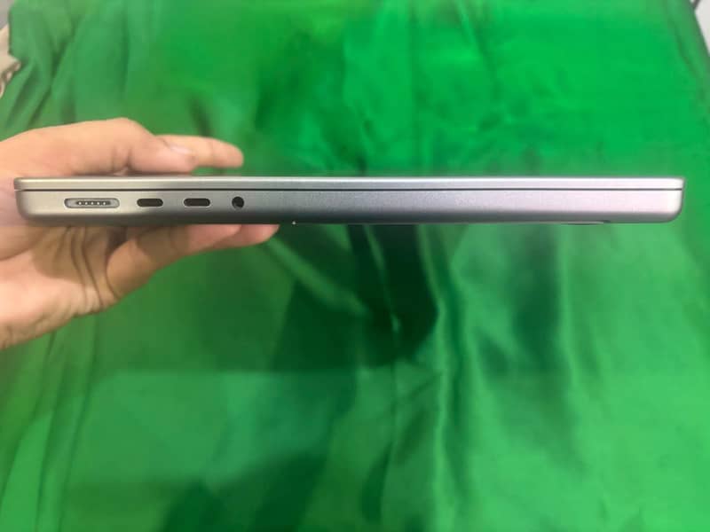 MacBook pro M3 16/512 BH 95 8
