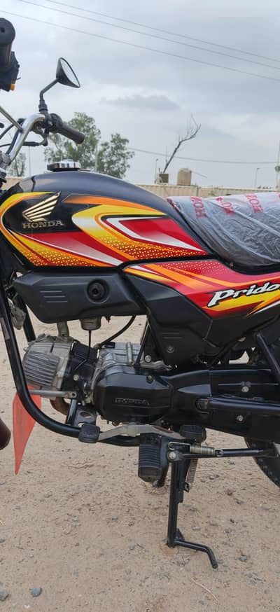 Honda pridor 24/25 new condition bike 03396464638