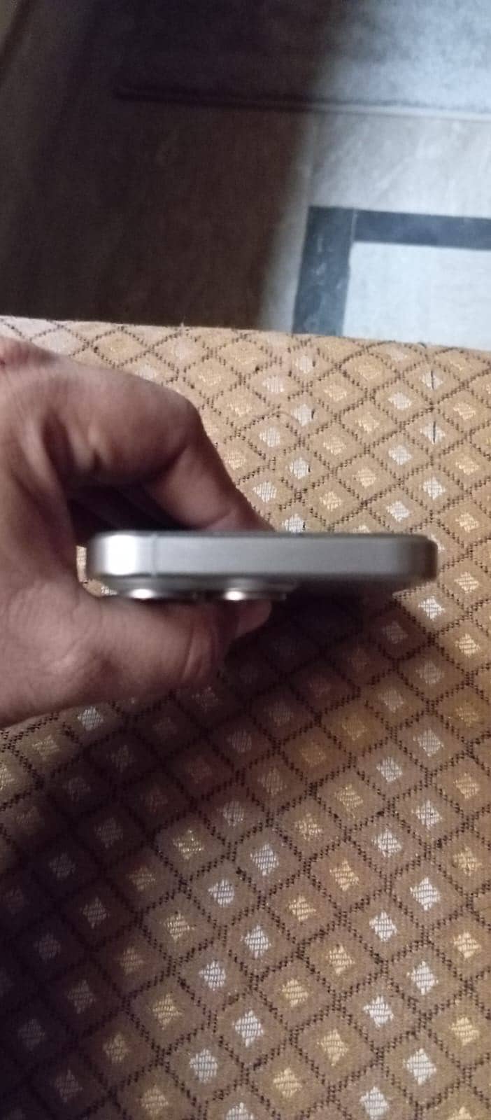 Apple iPhone 15 Pro 1