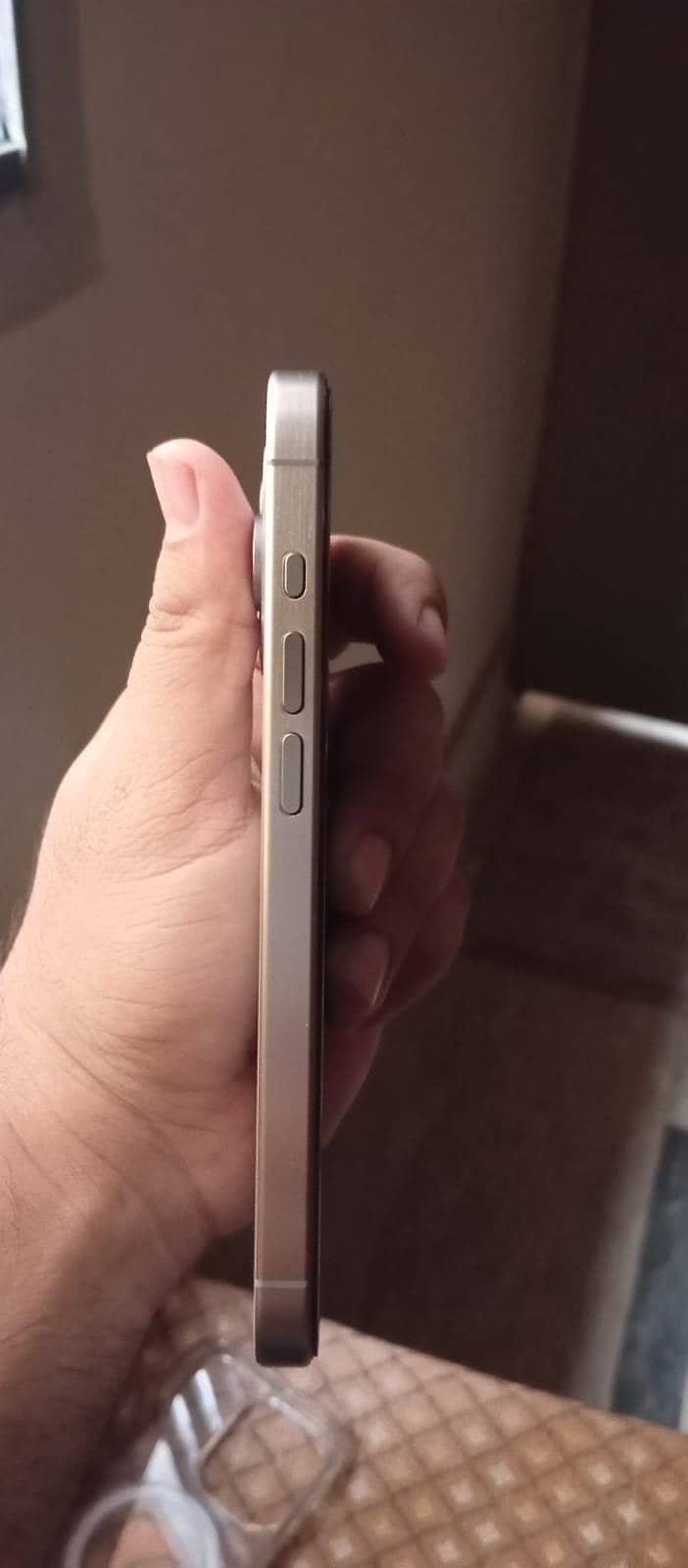 Apple iPhone 15 Pro 3