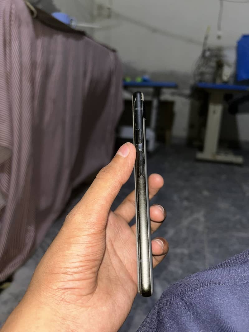 Google Pixel 6a 1