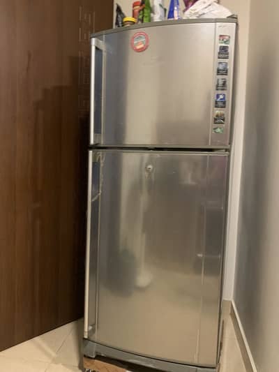 Dawlance Fridge with Freezer