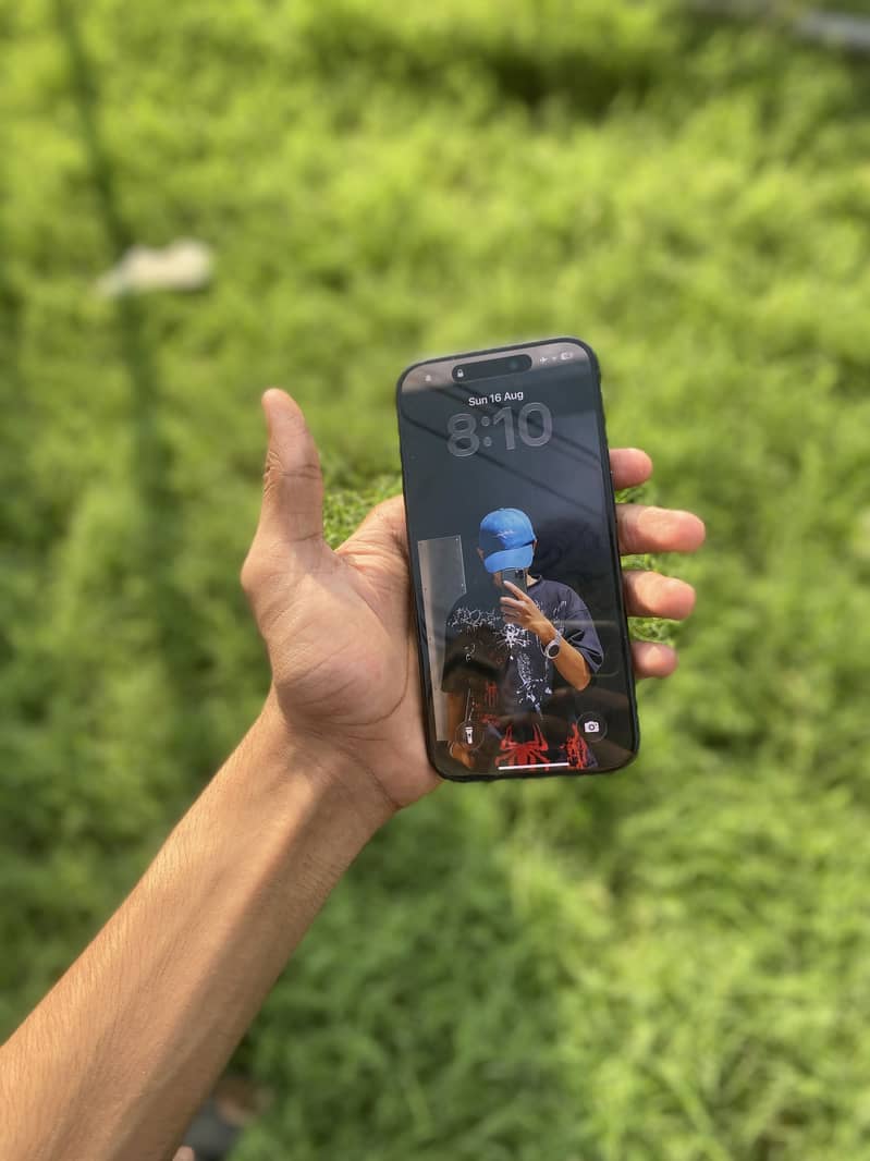 Apple iPhone 15 Pro 1