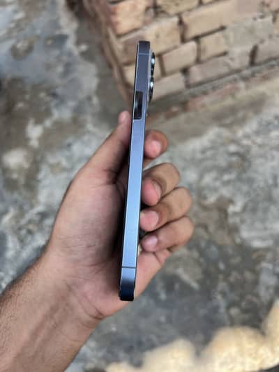 Iphone 13 pro max 128 gb non pta . With box
