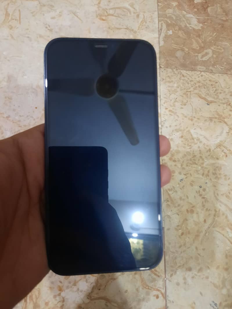 Apple iPhone 12 0